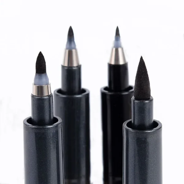 Set de 4 feutres pinceau calligraphie – Brush pens noirs à pointe souple