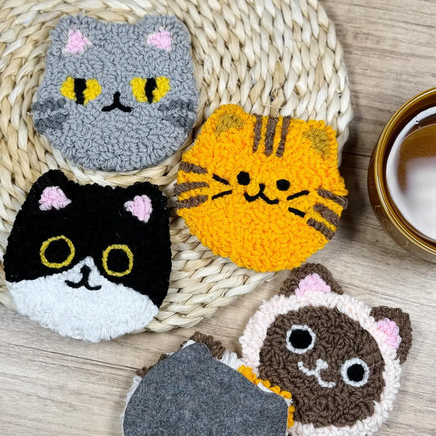 Kit punch needle chats – Set broderie 6 dessous de verre à réaliser soi-même – Image 2
