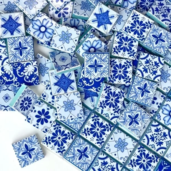 Carreaux de mosaïque motif bleu et blanc